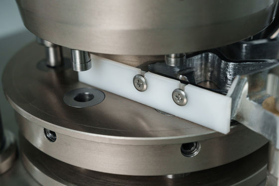 ZP5 Rotary Tablet Presss Machine Gravity Feeder GMP standard サプライヤー