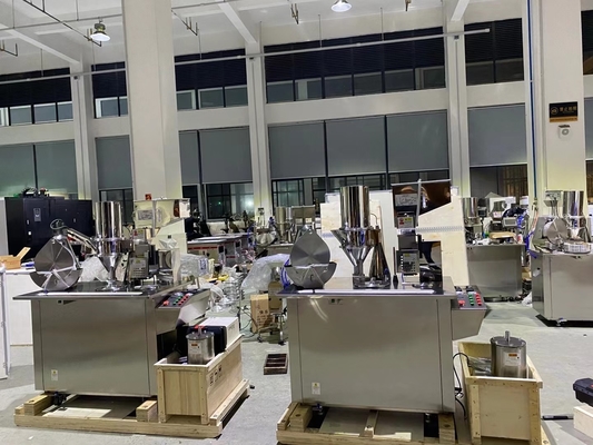 半自動カプセル充填機 CGN-208 28000PCS/時 2.12kw サプライヤー