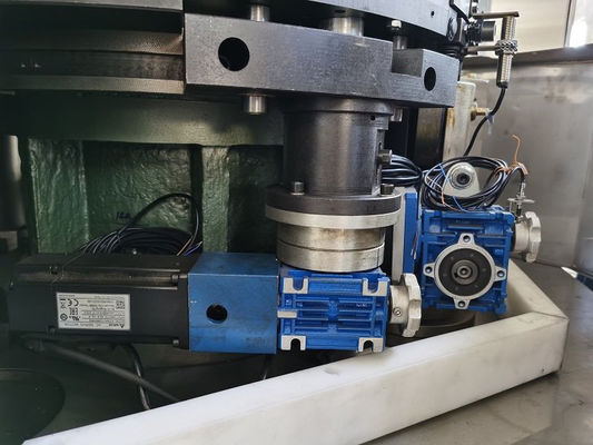 596400 PCS/H 自動PLCと24時間オンラインサービスを持つ高速回転タブレットプレス サプライヤー