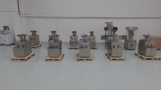 TIANHE Touch Screen Control GMP Design Stainless Steel Lab Tablet Press Machine for Pharmaceutical and Chemical Industries サプライヤー