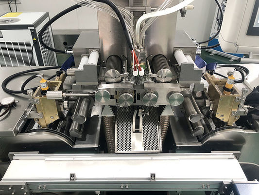 肝油の柔らかさは満たを要約しSoftgelのカプセル封入機械を作る サプライヤー