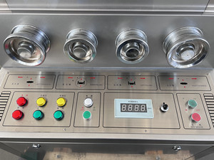 TIANHE トイレクリーニング タブレット圧縮機 高圧100KN サプライヤー
